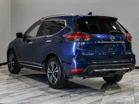 Used 2017 Nissan Rogue SL w/ SL Premium Package FWD image 13