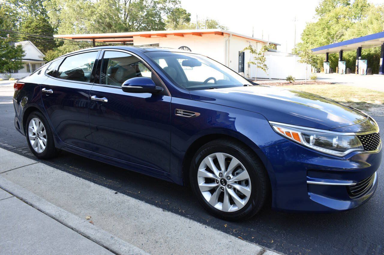 Used 2016 Kia Optima EX w/ Premium Package FWD image 30