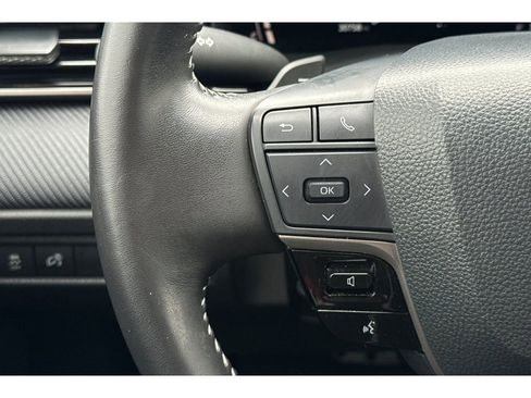 Certified 2025 Toyota Camry SE image 25