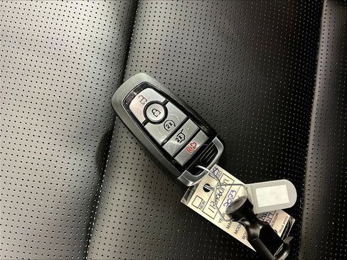 Used 2023 Ford Escape Platinum AWD/4WD image 30