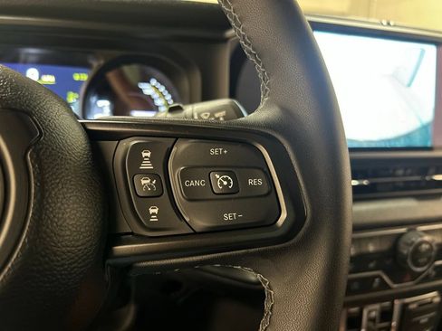 Used 2025 Jeep Wrangler Unlimited Sport S 4xe AWD/4WD image 20