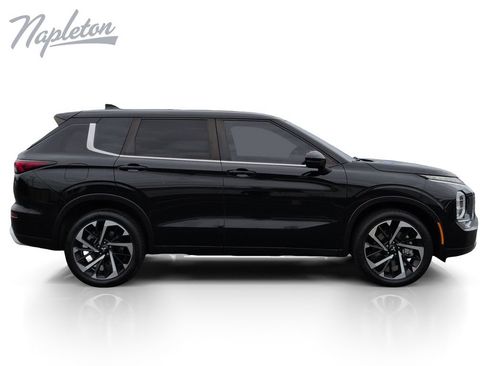 Used 2022 Mitsubishi Outlander SE AWD/4WD image 7