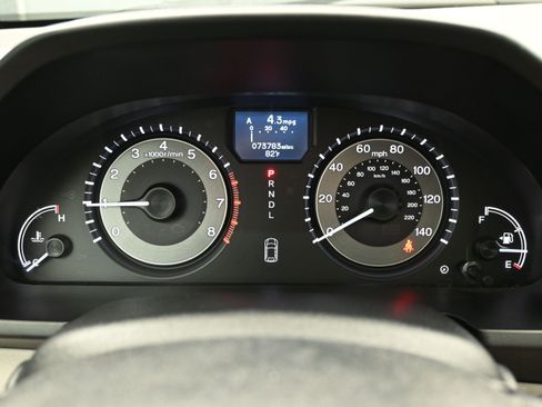Used 2016 Honda Odyssey Touring Elite image 25