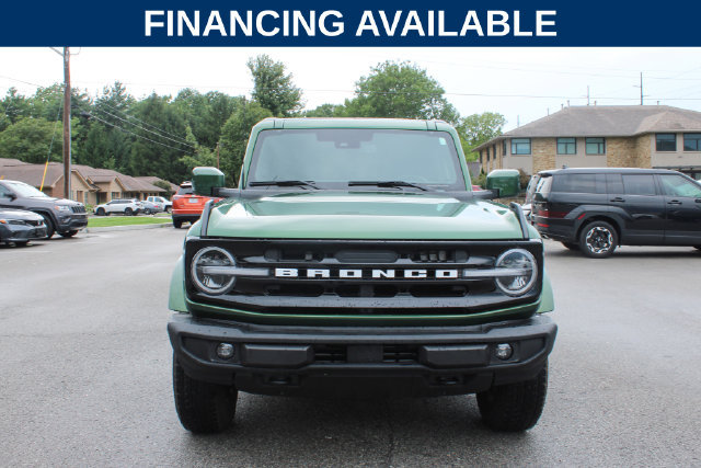 Used 2025 Ford Bronco Outer Banks AWD/4WD image 3