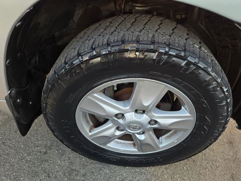 Used 2008 Toyota Land Cruiser image 34