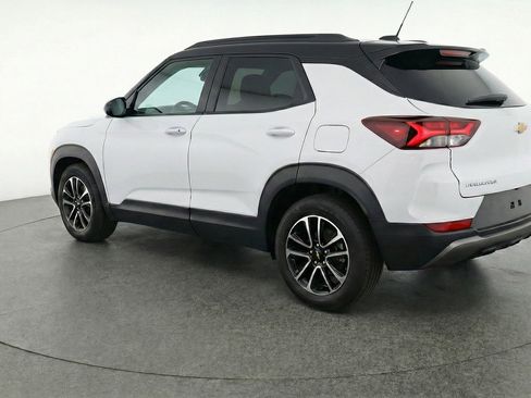 Used 2025 Chevrolet TrailBlazer LT image 6