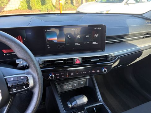 Used 2025 Kia K5 LXS image 17