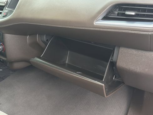 Used 2021 Chevrolet Tahoe LS w/ Driver Alert Package image 33