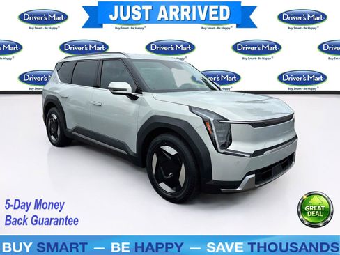 Used 2024 Kia EV9 Wind AWD/4WD image 1