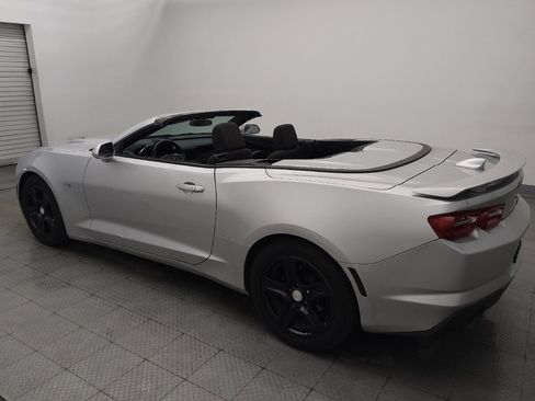 Used 2019 Chevrolet Camaro LT RWD image 3