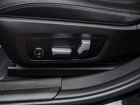 Certified 2022 BMW 330i Sedan w/ Convenience Package image 22