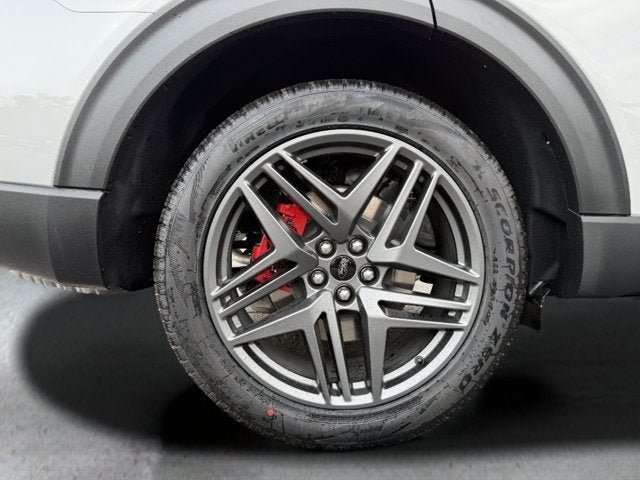 New 2027 Ford Explorer ST-Line w/ Premium Package AWD/4WD image 8