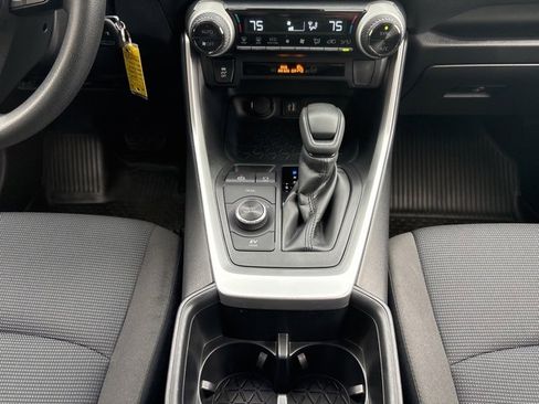 Used 2024 Toyota RAV4 LE image 22