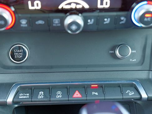 Certified 2023 Audi Q3 2.0T Premium w/ Black Optic Sport Package image 16