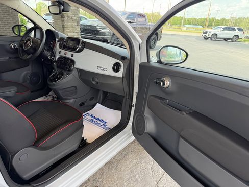 Used 2017 FIAT 500 Pop image 20