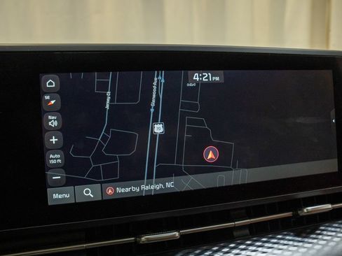 Certified 2024 Kia Carnival SX Prestige image 14