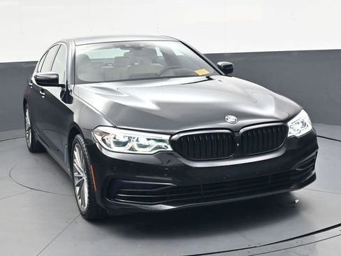 Used 2019 BMW 540i xDrive w/ Executive Package image 11