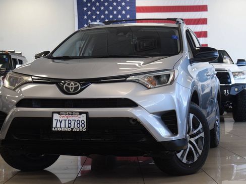 Used 2017 Toyota RAV4 LE w/ Carpet Mat Package AWD/4WD image 3