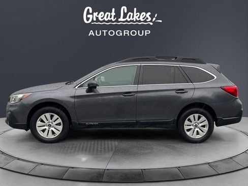 Used 2019 Subaru Outback 2.5i Premium AWD/4WD image 2