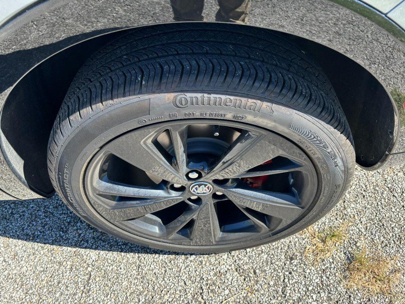 Used 2023 Buick Envision Essence w/ Sport Touring Package AWD/4WD image 8