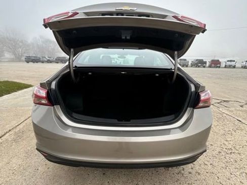 Used 2022 Chevrolet Malibu LT image 29