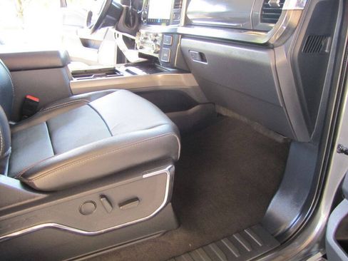 Used 2024 Ford F250 Lariat w/ Lariat Ultimate Package AWD/4WD image 23
