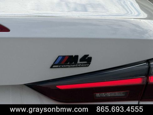 Used 2022 BMW M4 xDrive Competition image 32