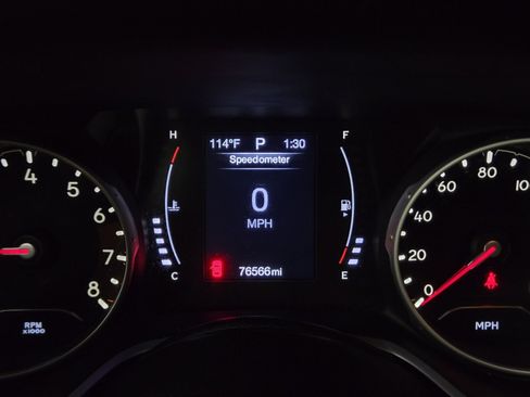 Used 2018 Jeep Compass Sport FWD image 16