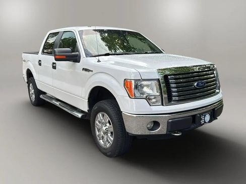 Used 2011 Ford F150 XLT w/ XLT Chrome Pkg AWD/4WD image 2