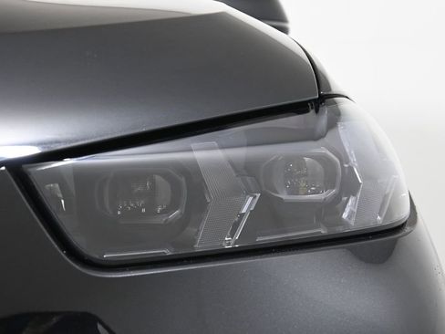 Certified 2026 BMW X5 xDrive40i w/ M Sport Package image 11