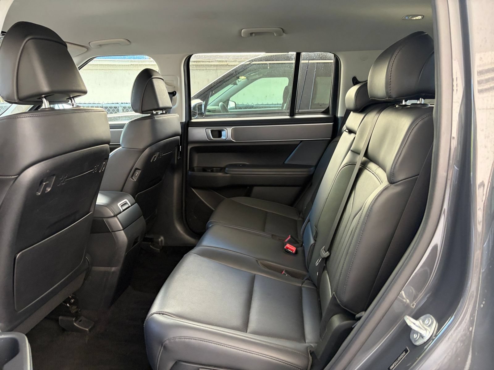 Used 2025 Hyundai Santa Fe SEL AWD/4WD image 26