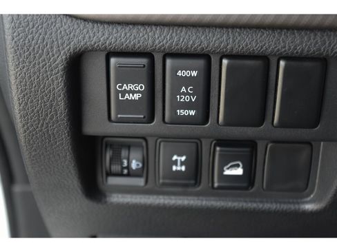 Used 2024 Nissan Titan PRO-4X image 26