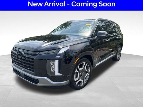 Used 2025 Hyundai Palisade SEL FWD image 2