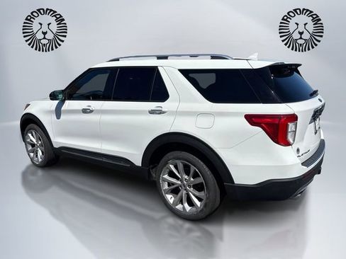 Certified 2022 Ford Explorer Platinum w/ Equipment Group 601A image 7