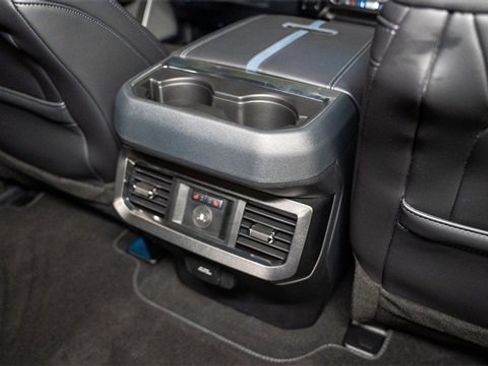 Used 2025 Ford F450 Platinum w/ FX4 Off-Road Package image 20