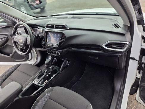 Used 2023 Chevrolet TrailBlazer LT w/ Convenience Package image 38