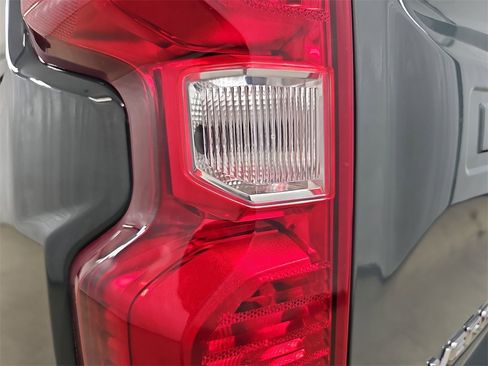 Certified 2025 Chevrolet Silverado 1500 LT image 40