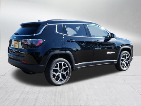 New 2026 Jeep Compass Limited w/ Sun, Sound & Navigation Group AWD/4WD image 7