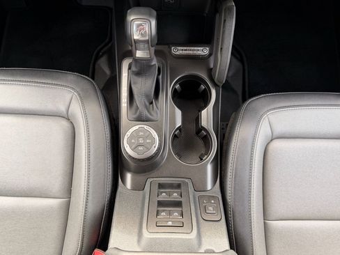 Used 2023 Ford Bronco Everglades image 31