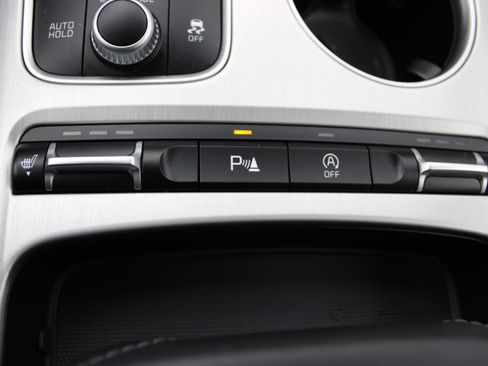 Used 2018 Kia Stinger GT1 image 25