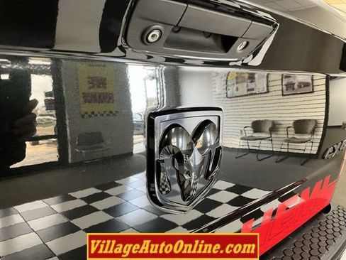 Used 2018 RAM 1500 Big Horn AWD/4WD image 30