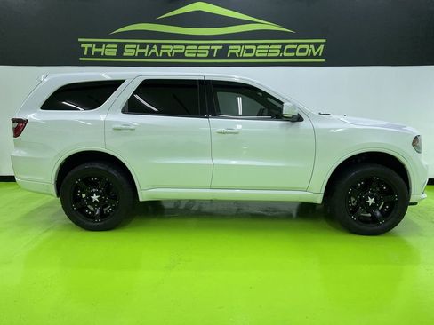 Used 2015 Dodge Durango R/T w/ Premium Nappa Leather Group RWD image 11