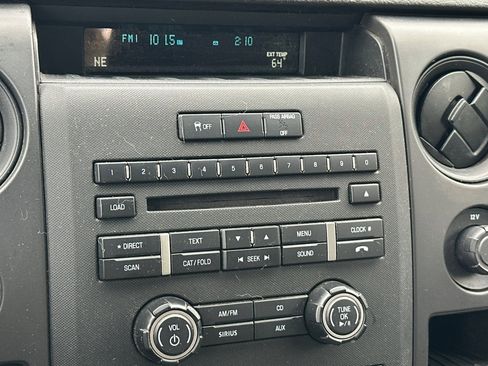 Used 2014 Ford F150 XLT image 17