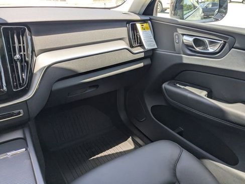 New 2025 Volvo XC60 B5 Core w/ Climate Package image 21