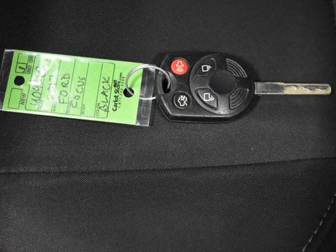 Used 2017 Ford Focus SE image 31