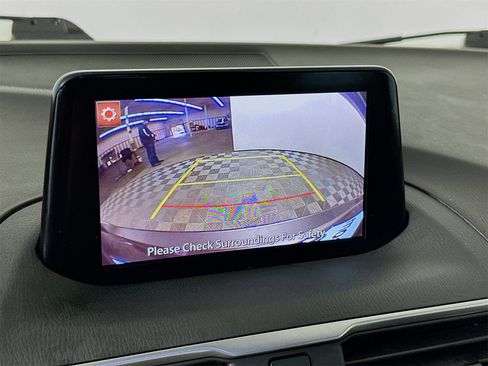 Used 2018 MAZDA MAZDA3 Sport image 14