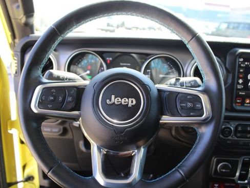 Used 2022 Jeep Wrangler Unlimited Rubicon 4xe w/ Cold Weather Group AWD/4WD image 20