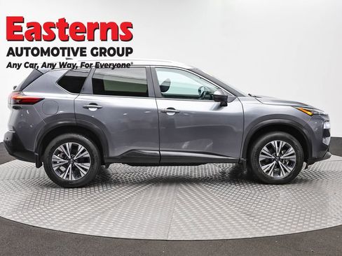 Used 2023 Nissan Rogue SV w/ SV Premium Package AWD/4WD image 4