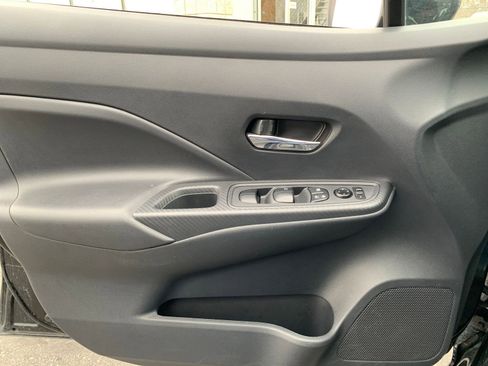 Used 2025 Nissan Versa SV w/ Trunk Package image 18