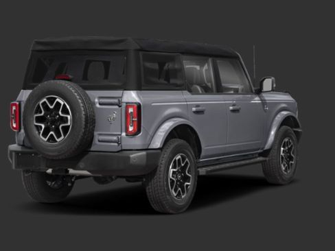 Used 2024 Ford Bronco Outer Banks image 2